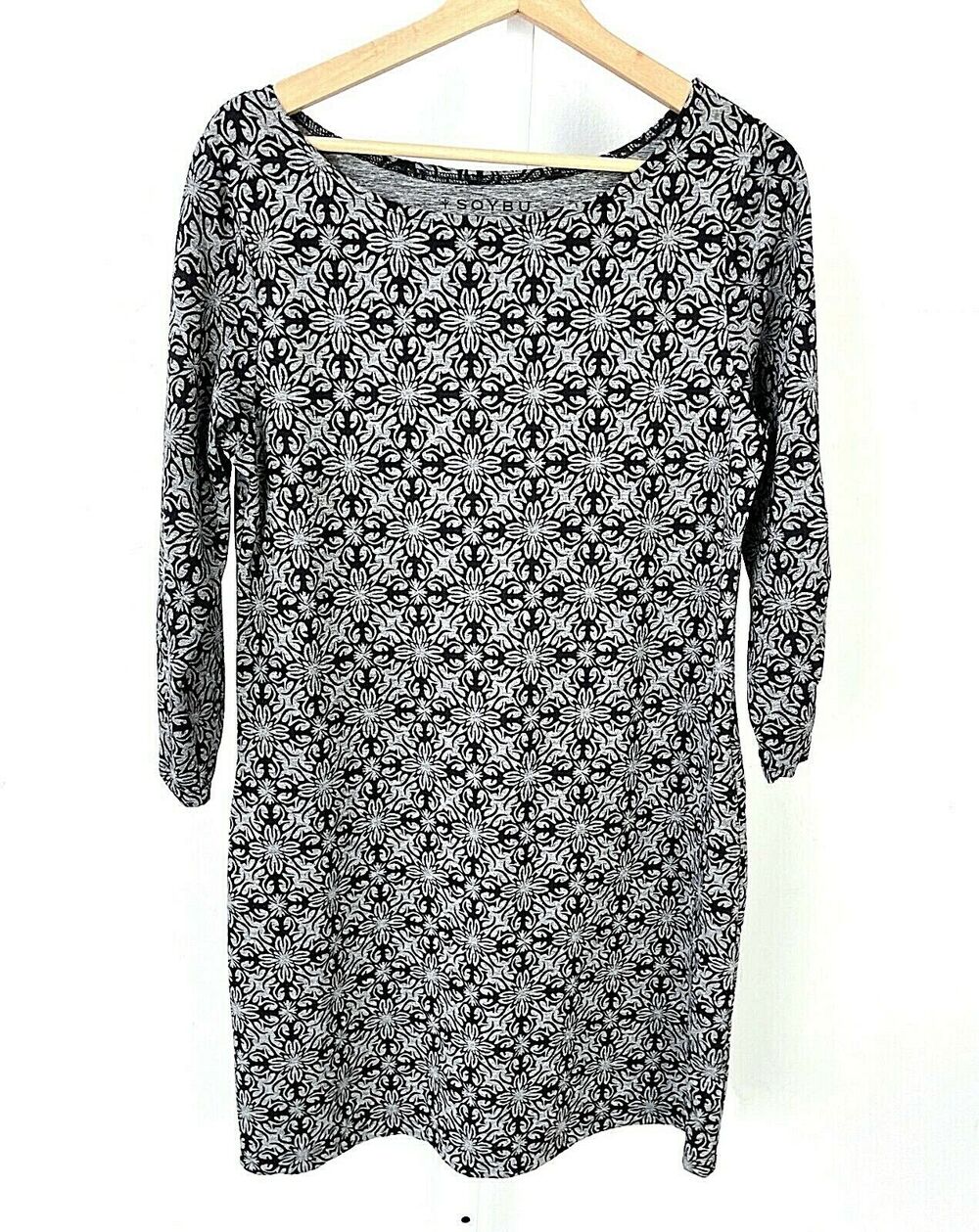 SOYBU L 3/4 Sleeve Shift Dress Floral Geometric Print Ballet Neck Stretch Gray
